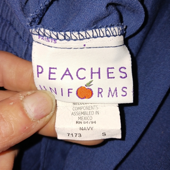 Scrub sets - Picture 5 of 8